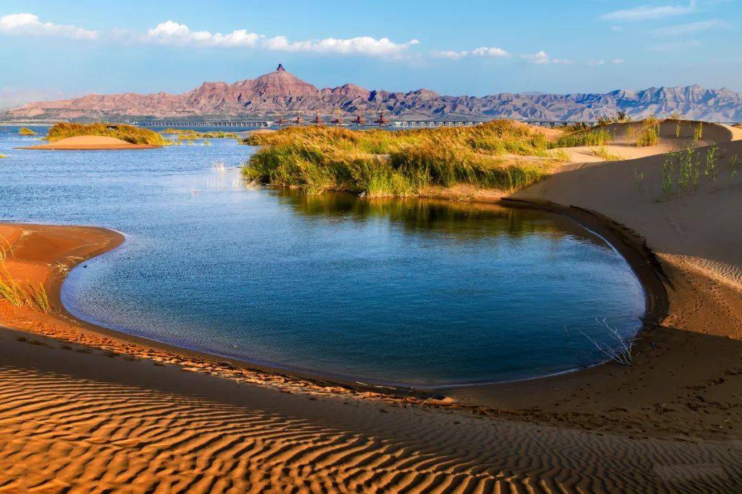 乌海,梦想海洋中的自信航船